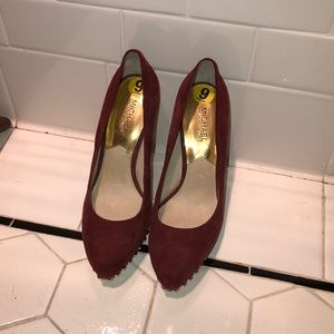 Size 9 suede heels with studs